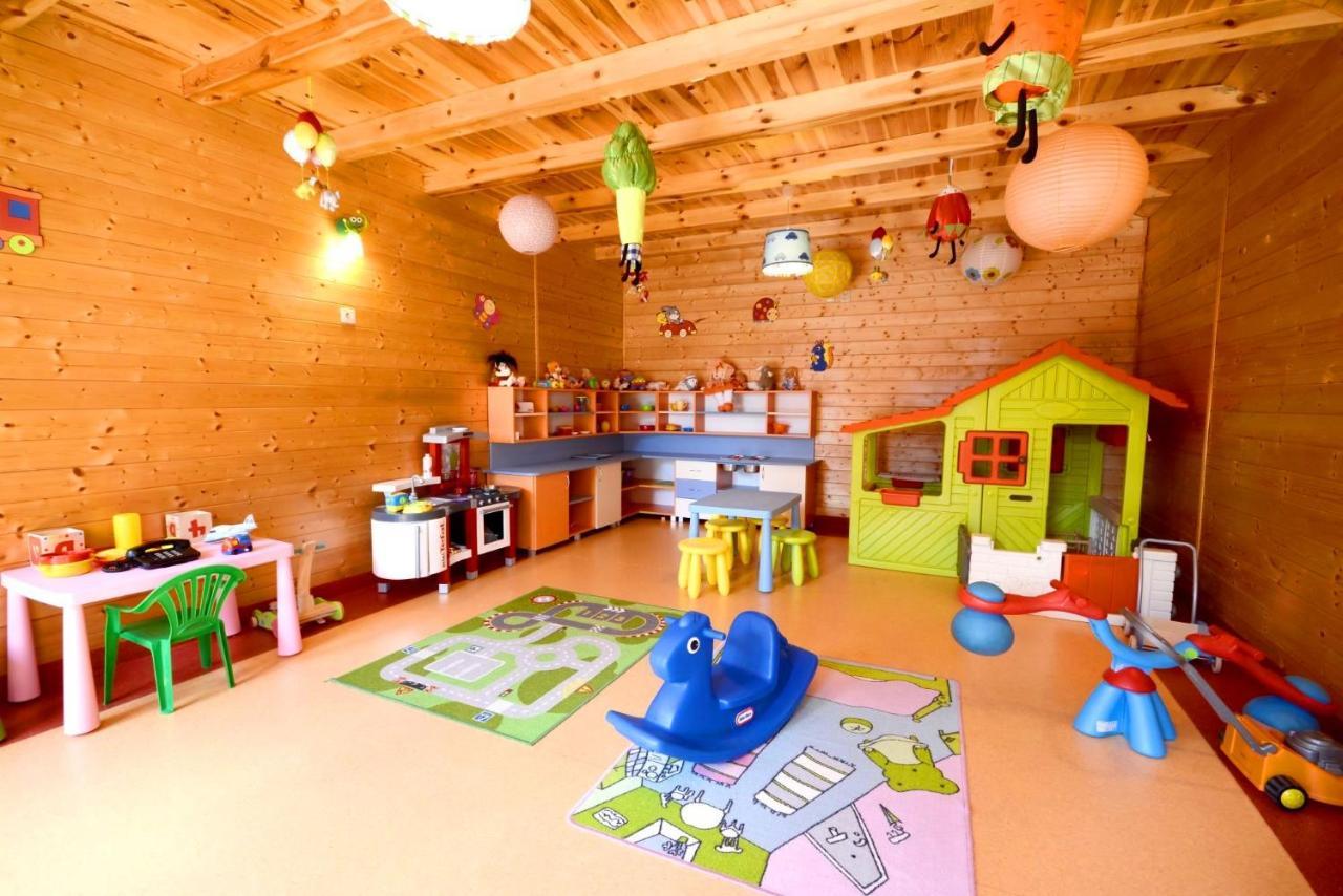 Hotel Duet II Karwia Zewnętrze zdjęcie