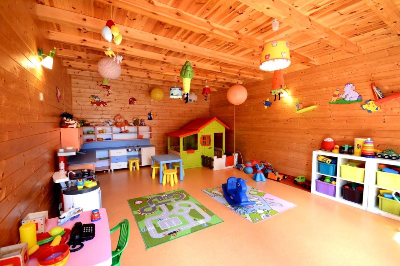 Hotel Duet II Karwia Zewnętrze zdjęcie
